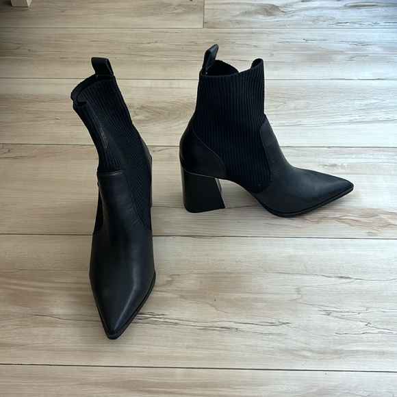 Selling because they are a bit too snug. Never worn! - Picture 1 of 4